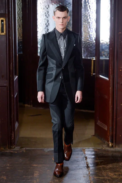 Look 18